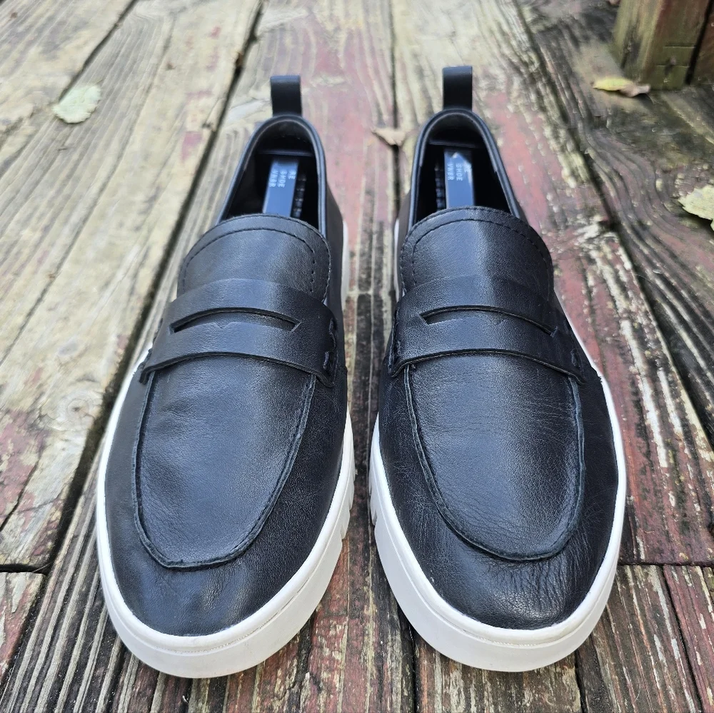 Vionic Womens Uptown Black Leather Loafer, Slip-on, Sz 10 Wide - Picture 2 of 12